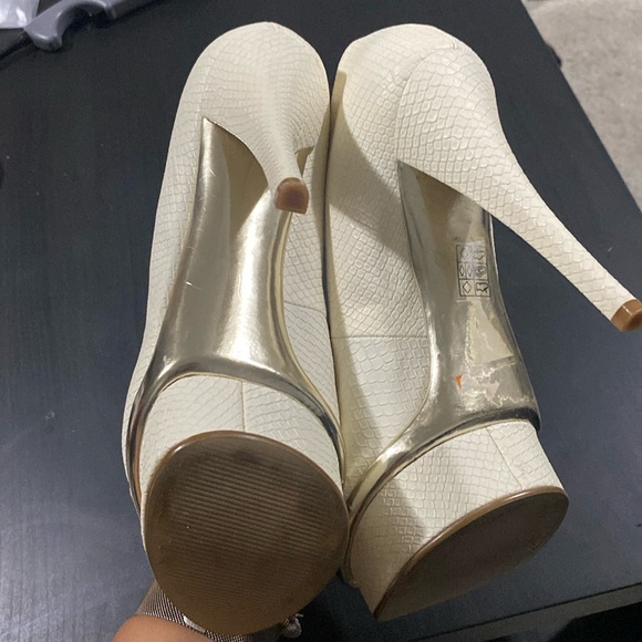 Enzo Angiolini Pumps - Picture 6 of 6